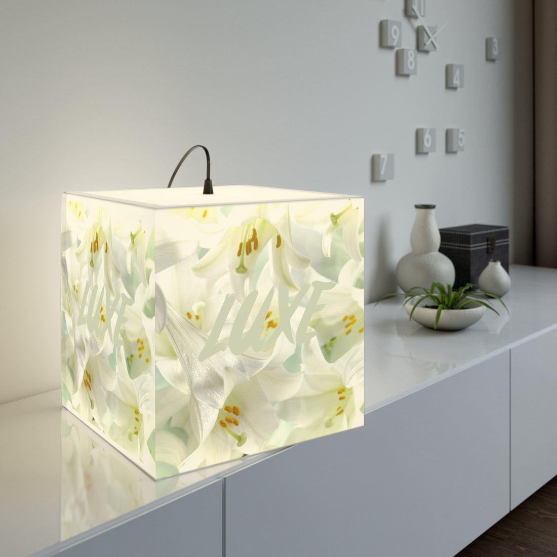 Luxe Lilies Cube Lamp