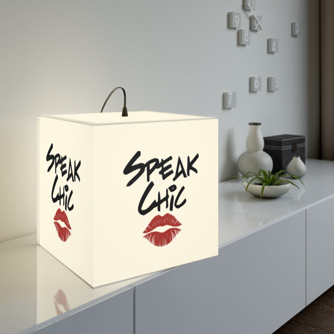 Speak Chic Cube Lamp